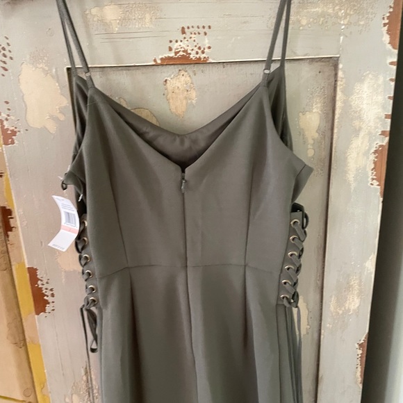 Dress/I State - Picture 11 of 12